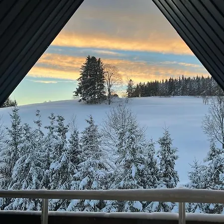 Schöne Maisonette-ferienwohnung Für 2-5 Personen - Mit Pool Apartment