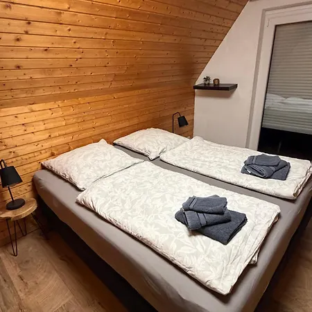 Schoene Maisonette-ferienwohnung Fuer 2-5 Personen - Mit Pool Apartamento